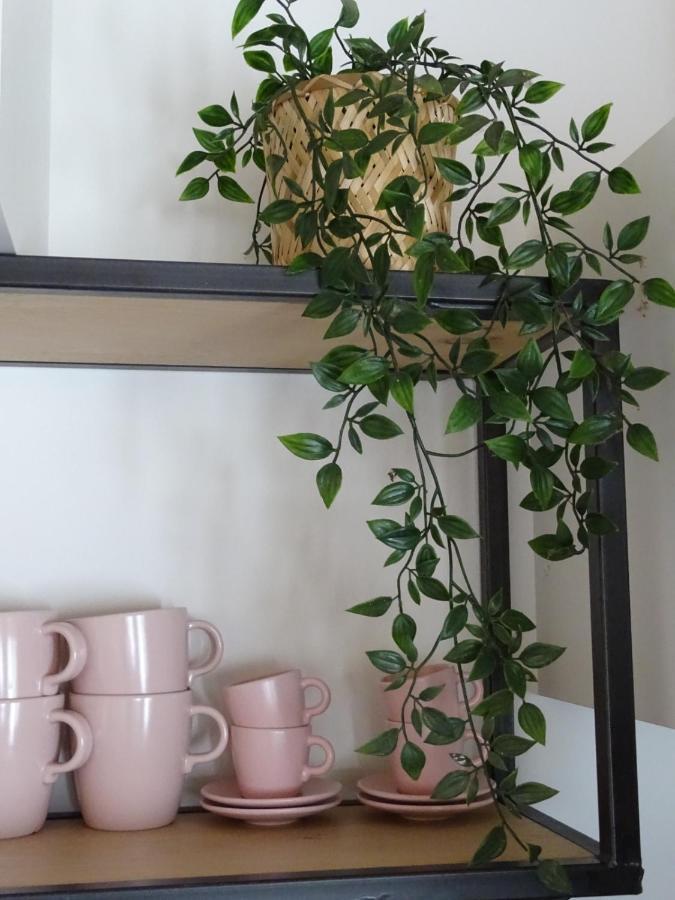 De Tulp Bed & Breakfast Noordgouwe Bagian luar foto